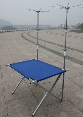 臨海市金蘋(píng)果塑鋼制品廠(chǎng)新品解析 多功能折疊飾品展示架，賦能夜市地?cái)偨?jīng)濟(jì)